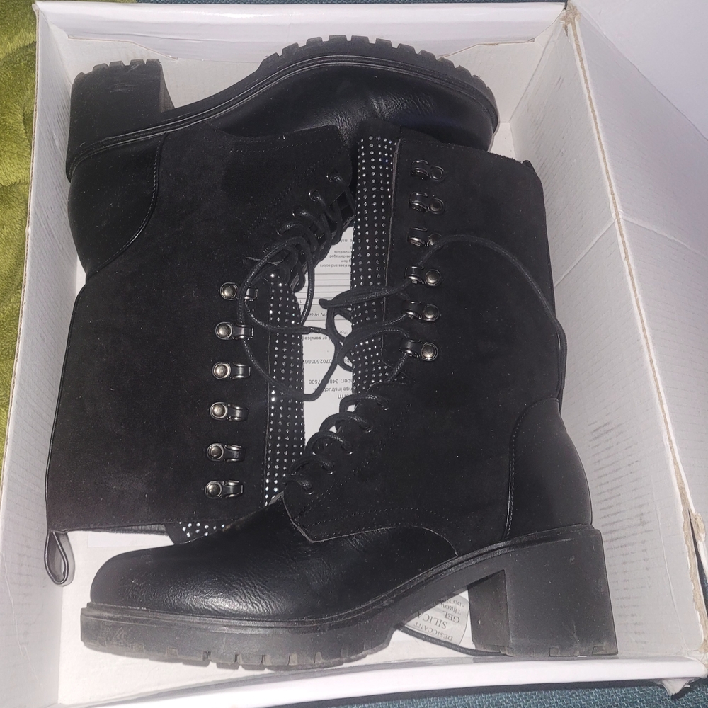 Olivia Miller Black Lace-Up Boots for Women